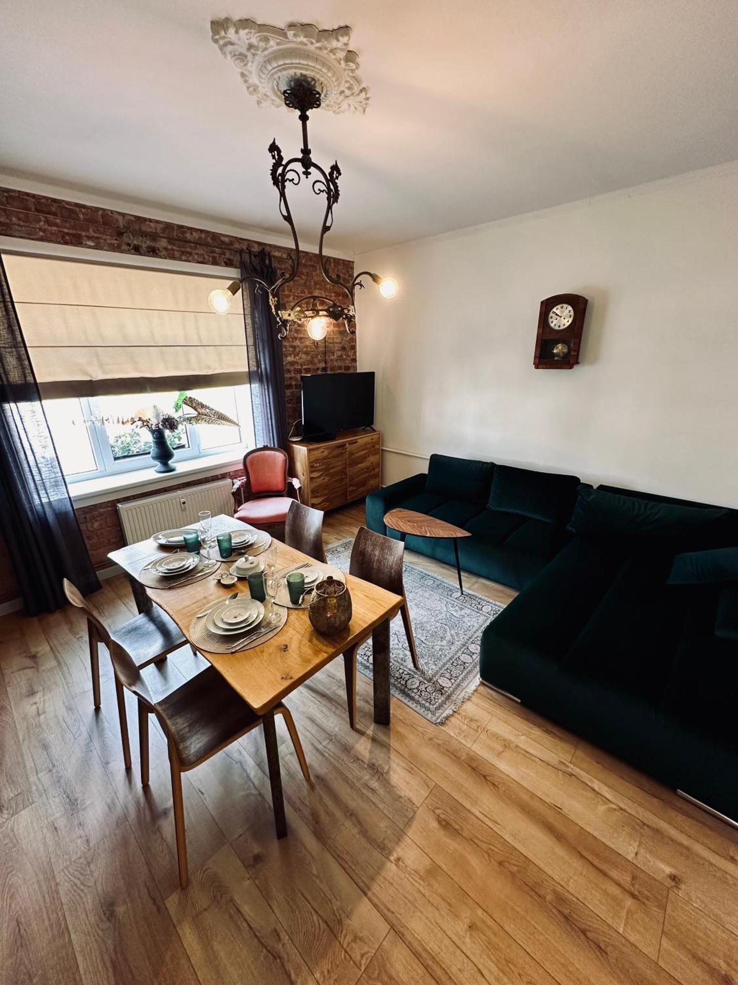 Sophisticated Art Deco Near Sea, Centre And Parks Appartement Ventspils Buitenkant foto